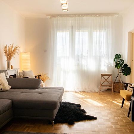 Firpo Apartman Eger Exteriör bild
