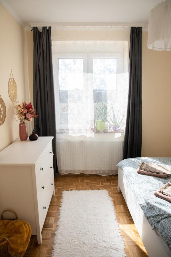 Firpo Apartman Eger Exteriör bild